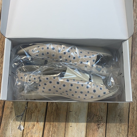 CLOUD FOOTWEAR- Colette Sandal, Size 7.5 US - Picture 4 of 5